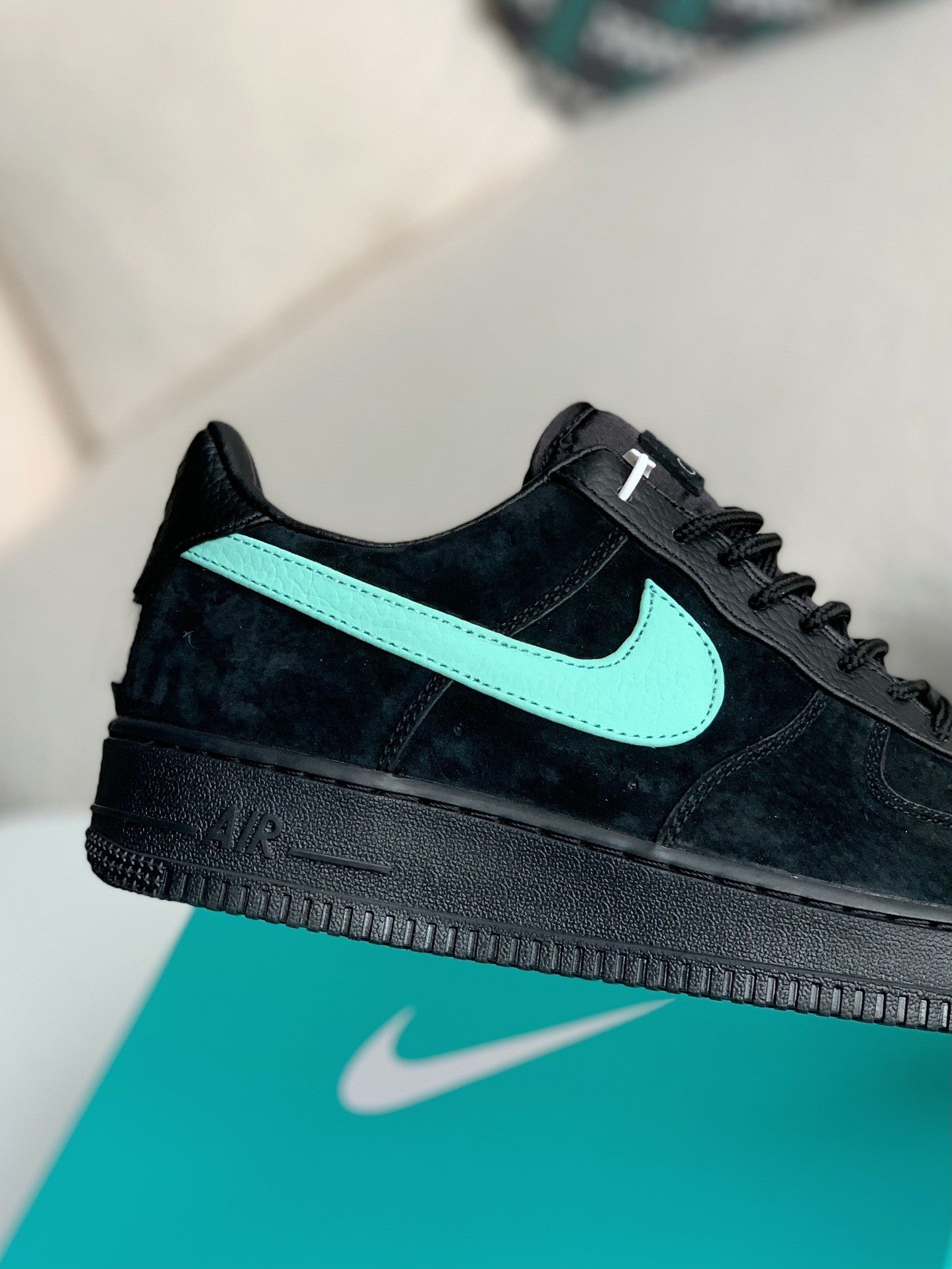 AIR FORCE 1 X TIFFANY