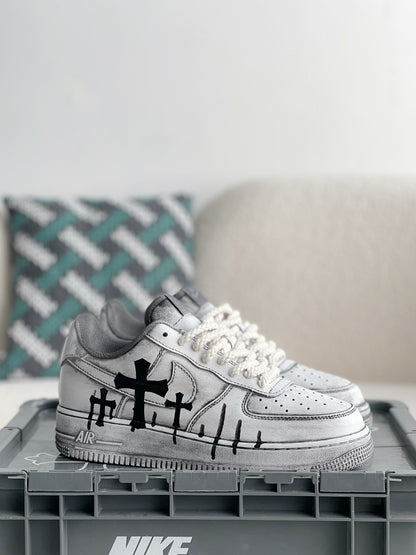 AIR FORCE 1 X CHROME HEARTS