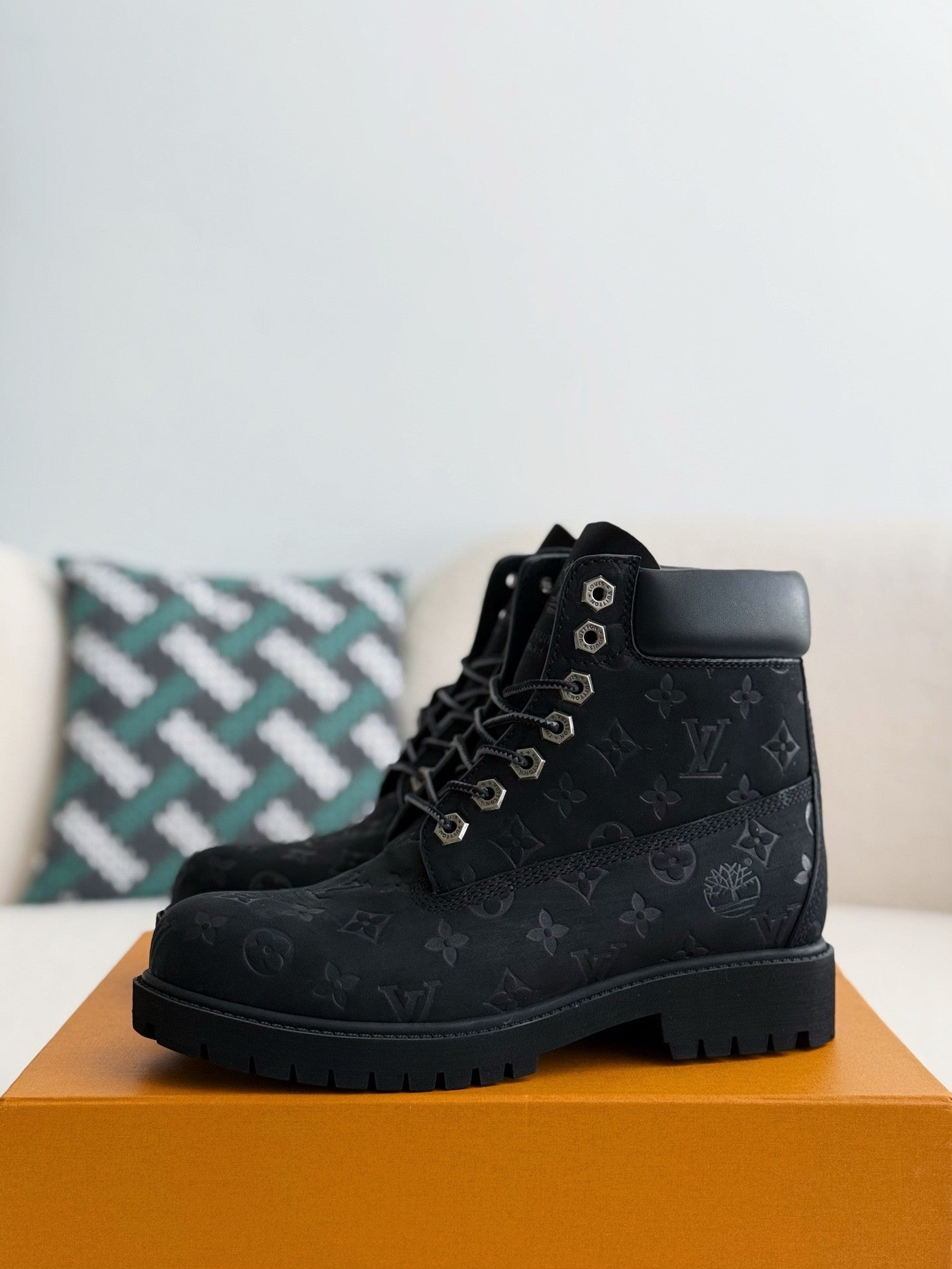 TIMBERLAND X LV BLACK