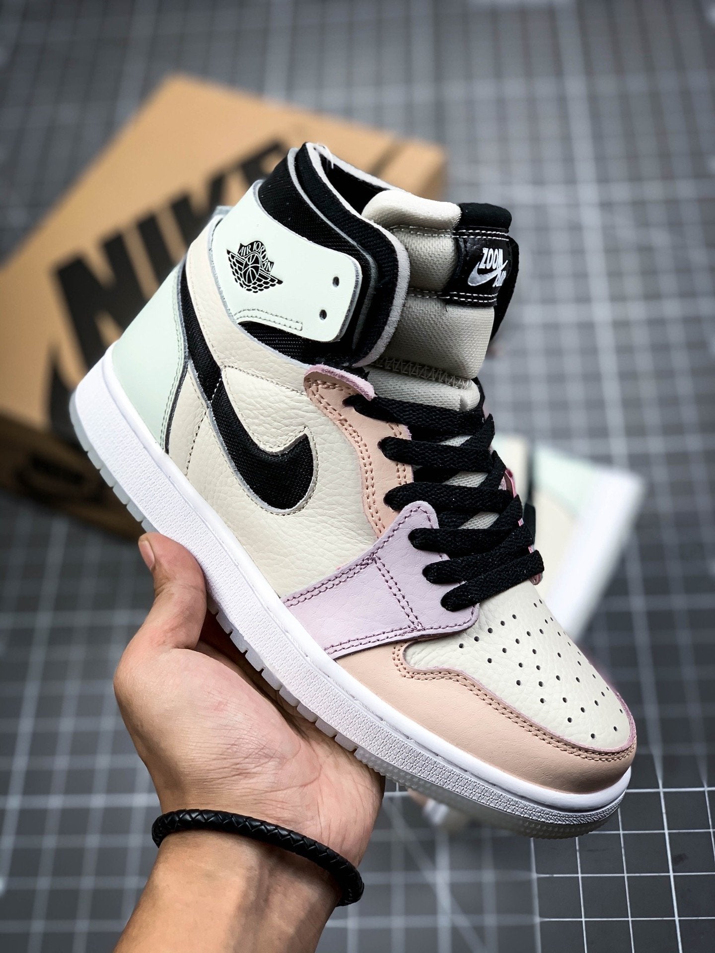 AIR JORDAN 1 HIGH