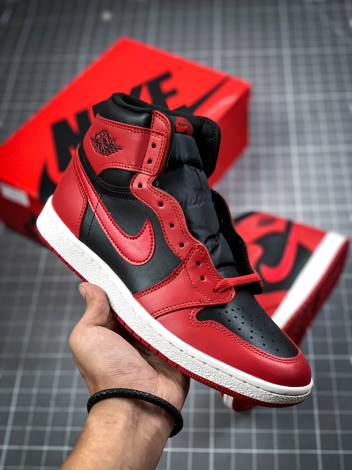 AIR JORDAN 1 HIGH