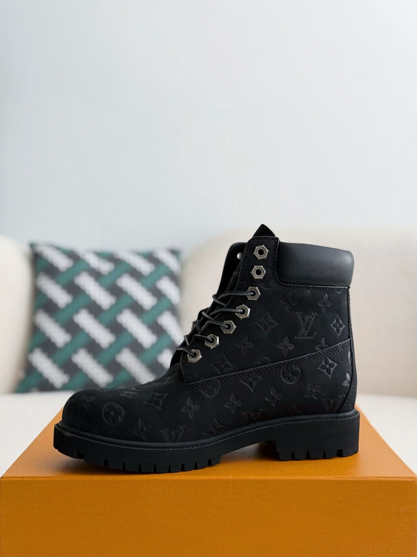 TIMBERLAND X LV BLACK