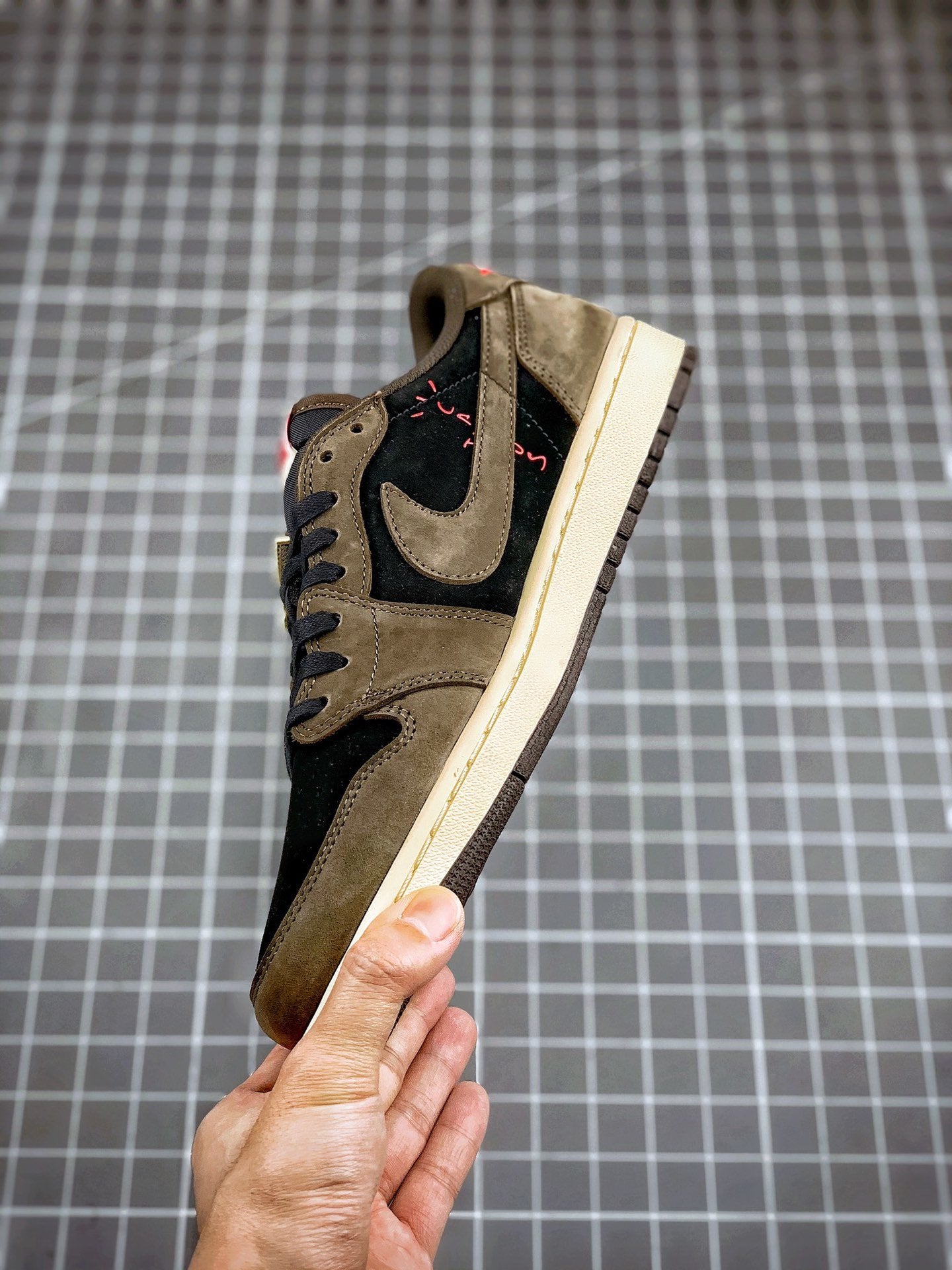 AIR JORDAN 1 LOW