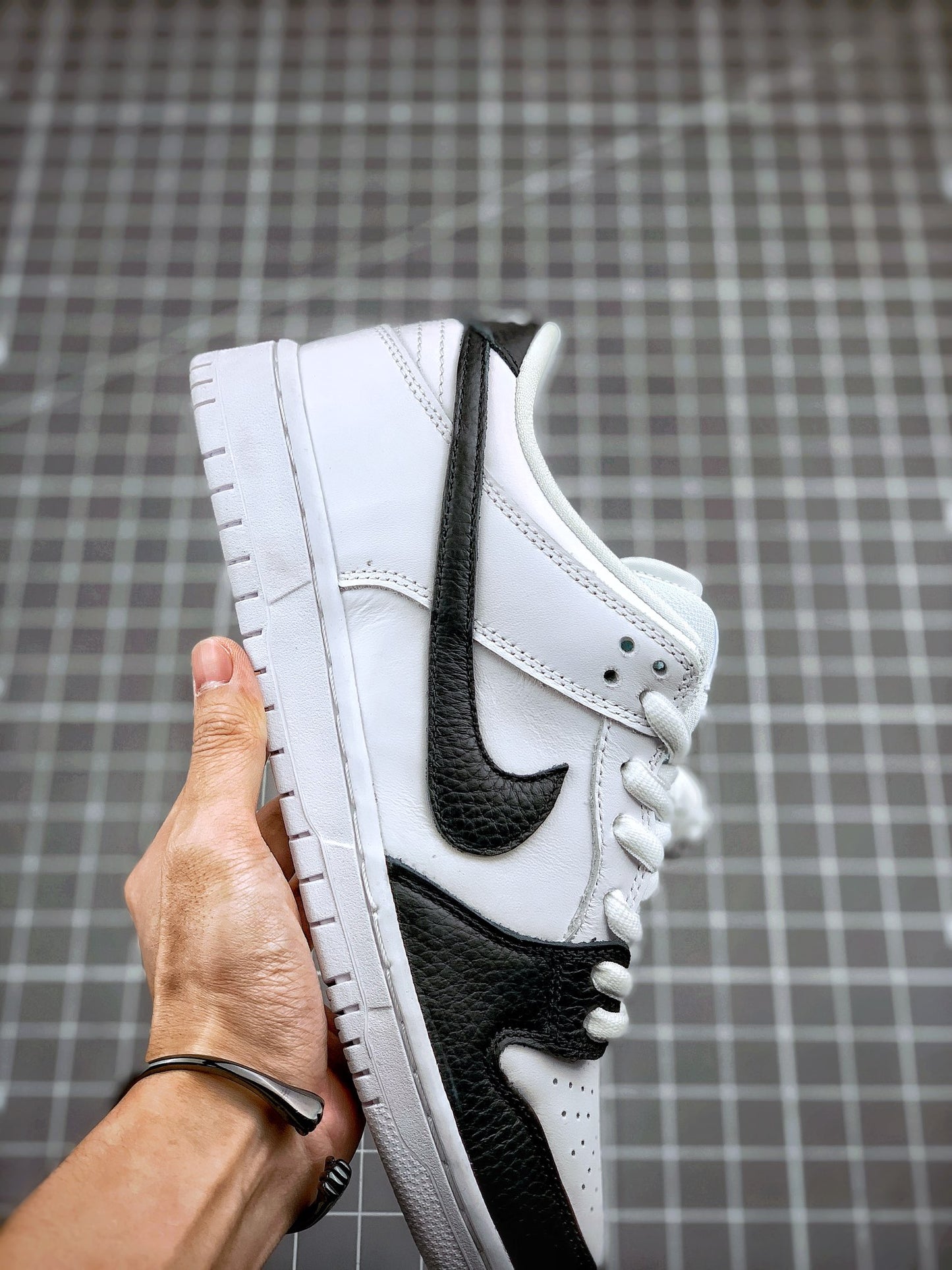 NIKE DUNK