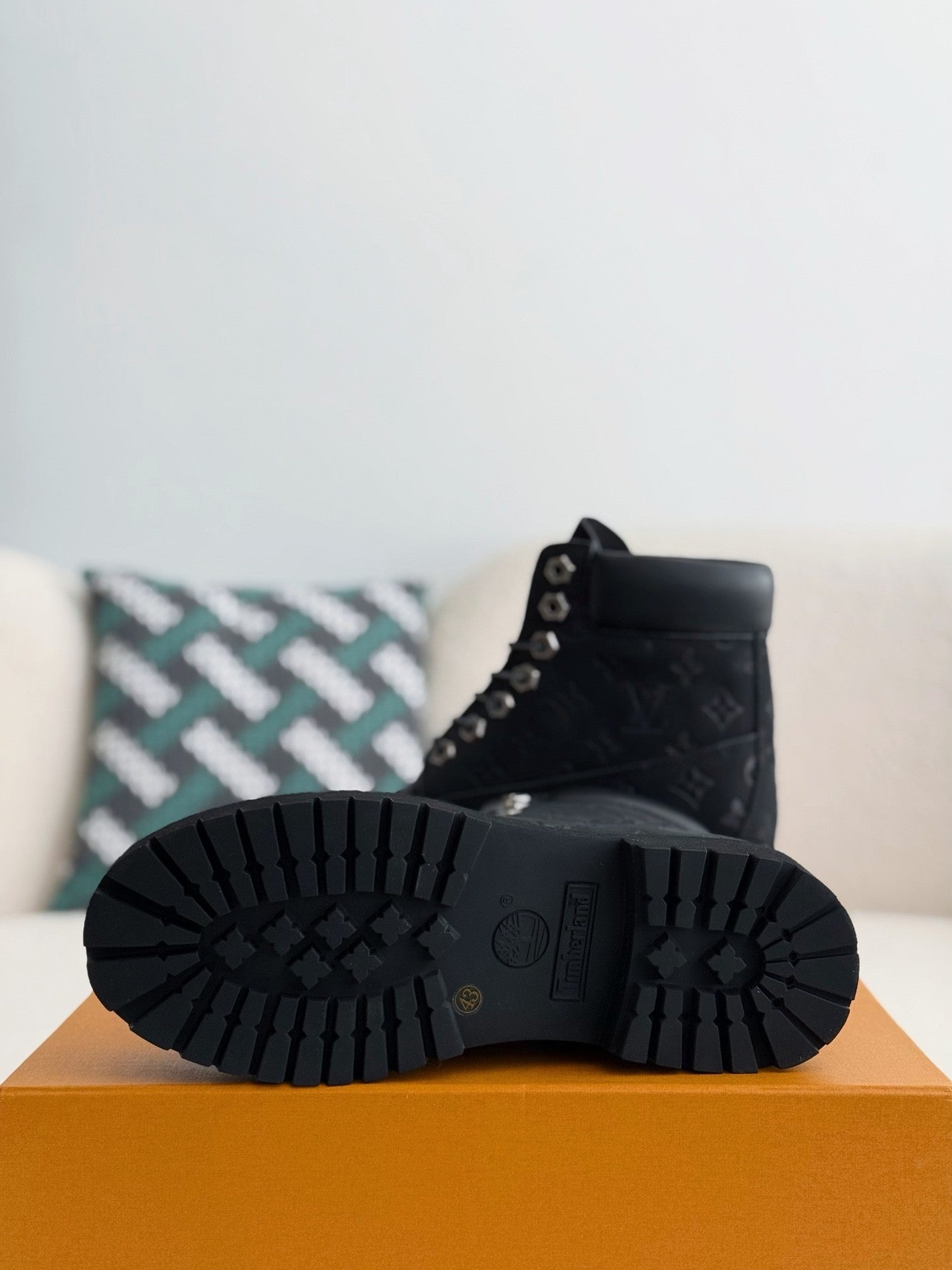 TIMBERLAND X LV BLACK