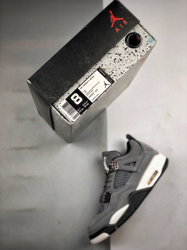 AIR JORDAN 4