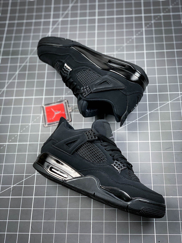 AIR JORDAN 4