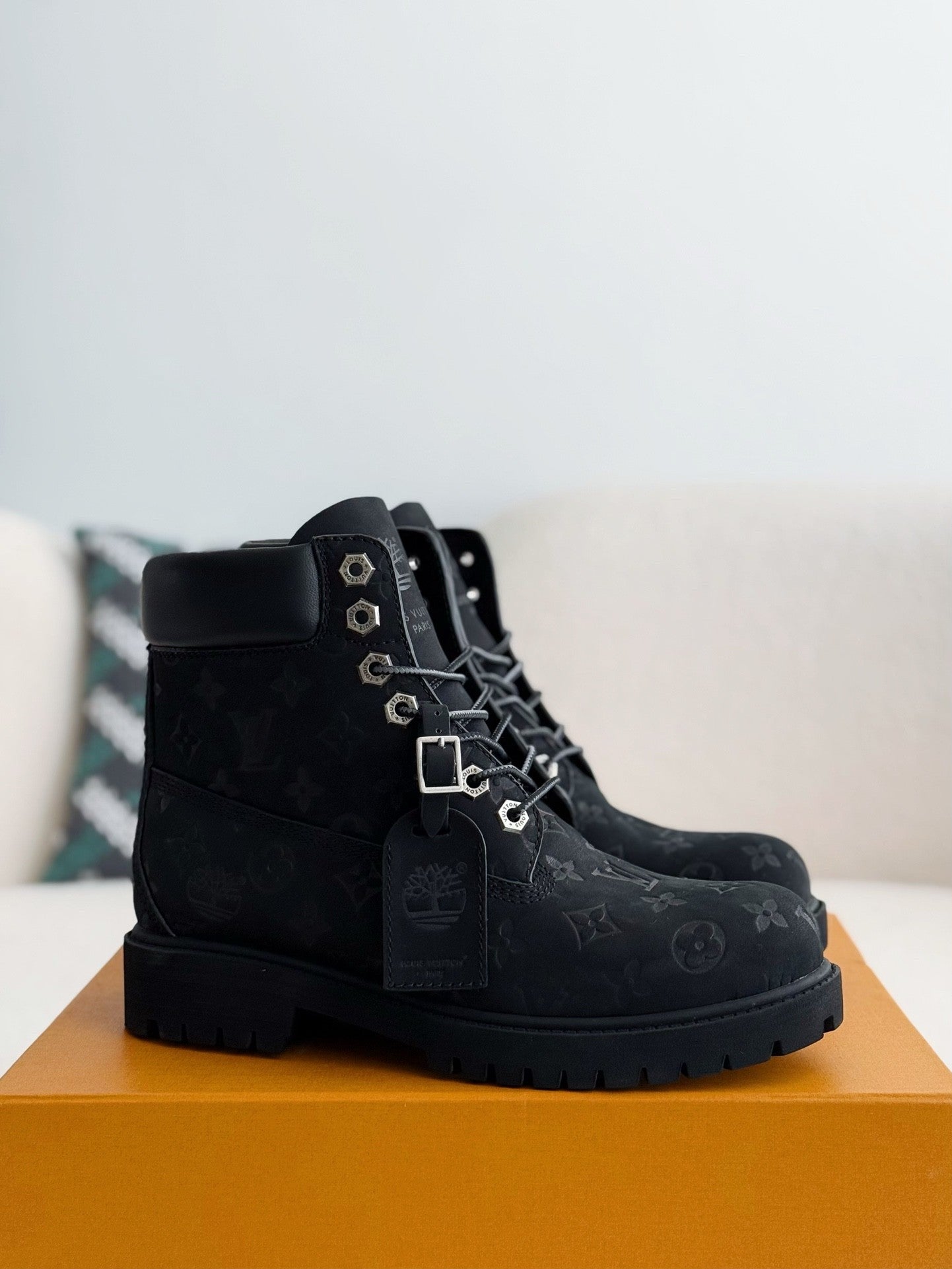 TIMBERLAND X LV BLACK