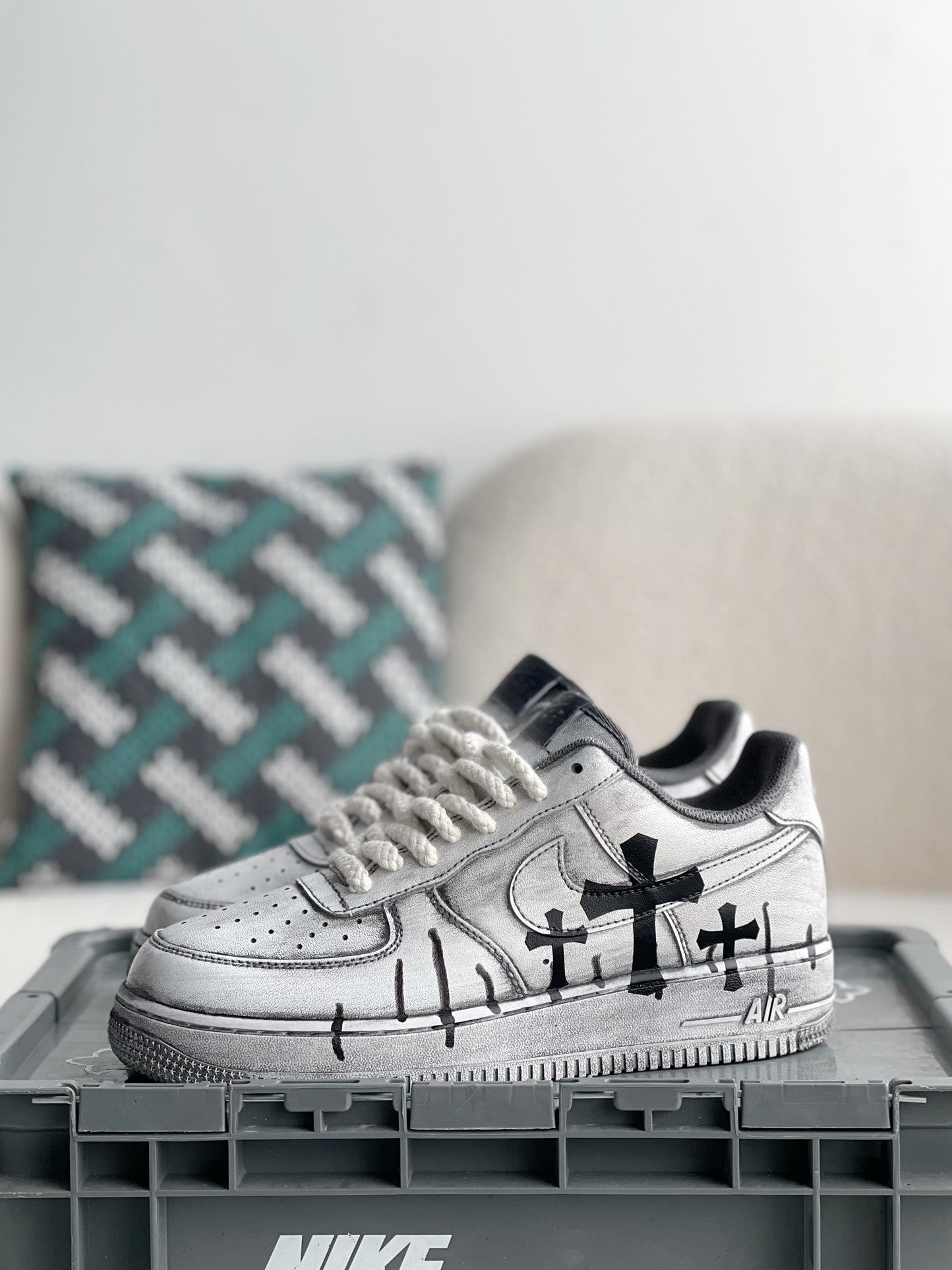 AIR FORCE 1 X CHROME HEARTS